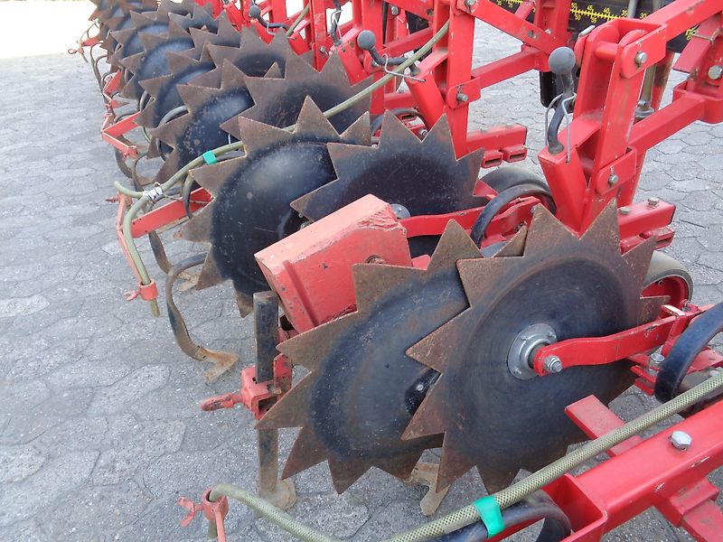 Rau 12 Reihige HackeHydr Klappun TYP Culti Crop 45cm