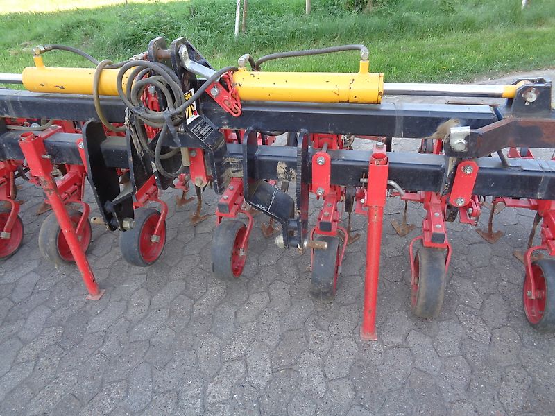 Rau 12 Reihige HackeHydr Klappun TYP Culti Crop 45cm