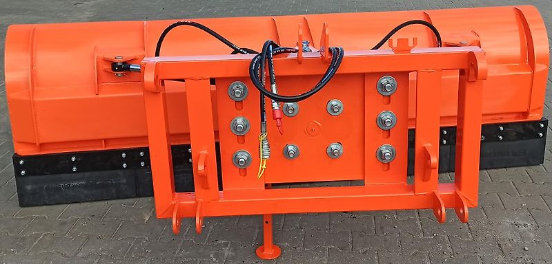 Schneepflug 1.5 - 3m – robuste Ausführung, verschiedene Größen erhältlich