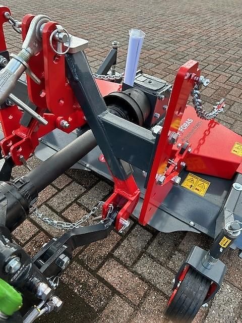 TAFE 6028H + FKH + FZW + Kreiselegge + Frontmähwerk