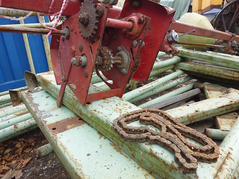 Rau Granulatstreuer Rau, 4 Streugeräte (Kunststoffbehälter)