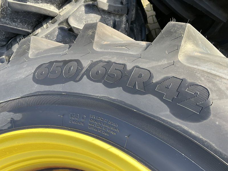 Vredestein 650/65 R42