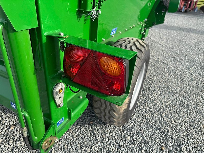 McHale NEW McHale C460 Bale Shredder/Feeder For Sale