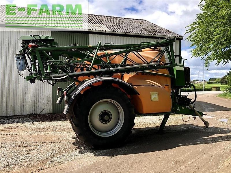 Amazone ux5200 24 meter med bom styring