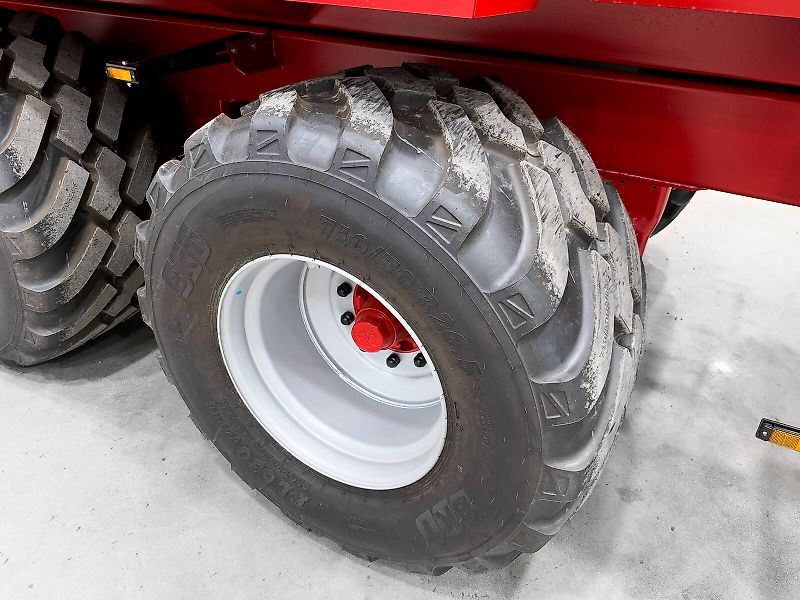 Krampe Big Body 900 (BB 900) 28 tons capacity, 46,1 m3, 3 axles, 80 cm extension, Made in Germany, premium trailer