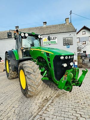 John Deere 8530
