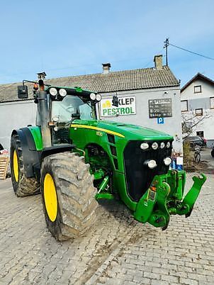 John Deere 8530
