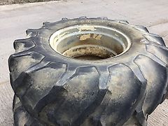 Goodyear 23.1 - 30 WHEELS AND TYRES