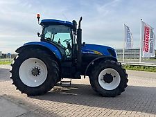 New Holland T7060