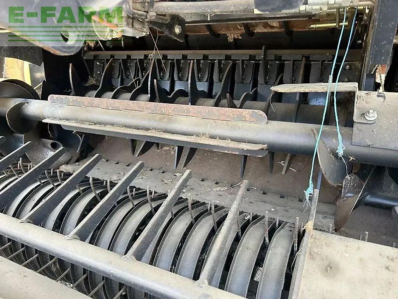 New Holland roll-belt180