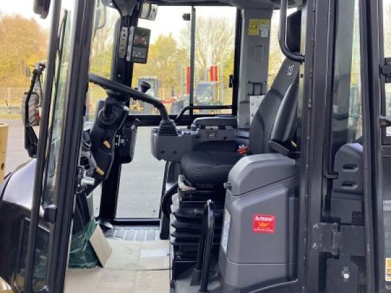 Caterpillar CAT 906-14A