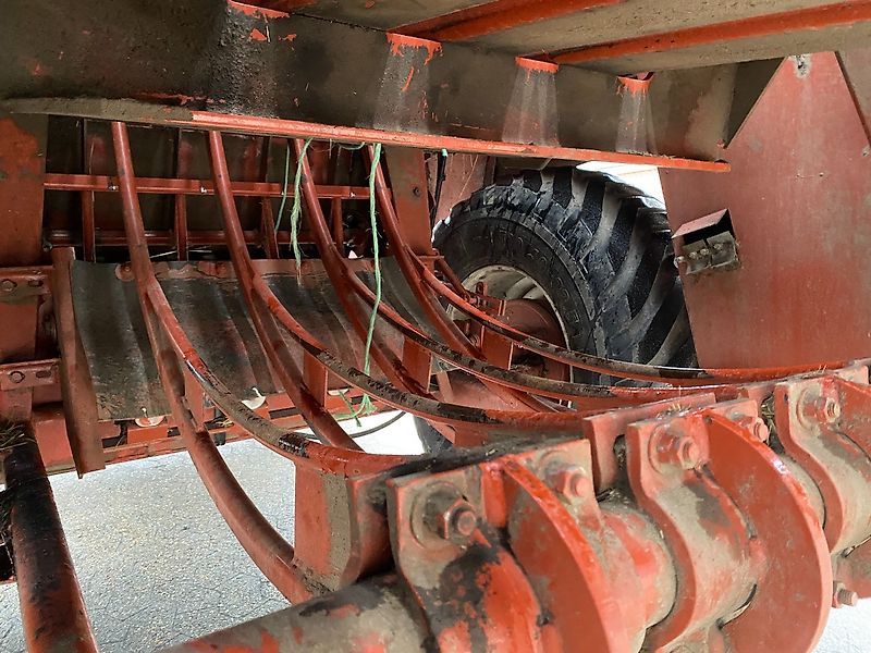 Hesston 4700 (Spare part/Reservedel/Ersatzteil)