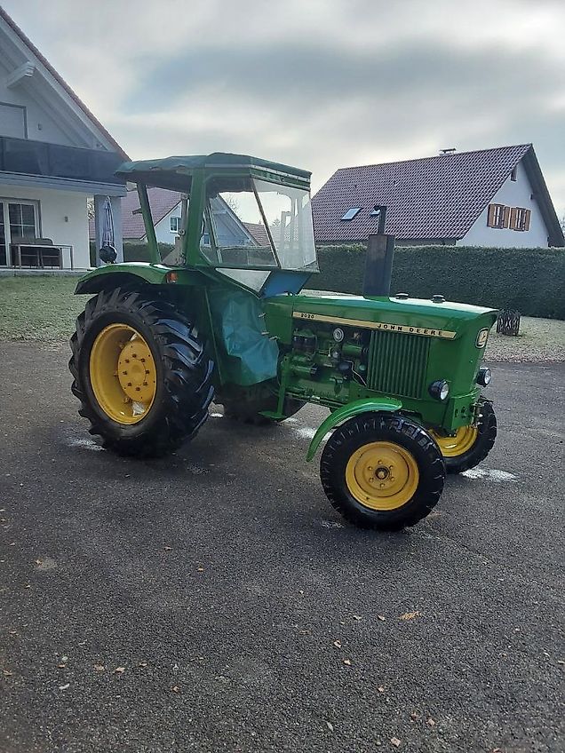 John Deere 2020