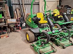John Deere 7400A
