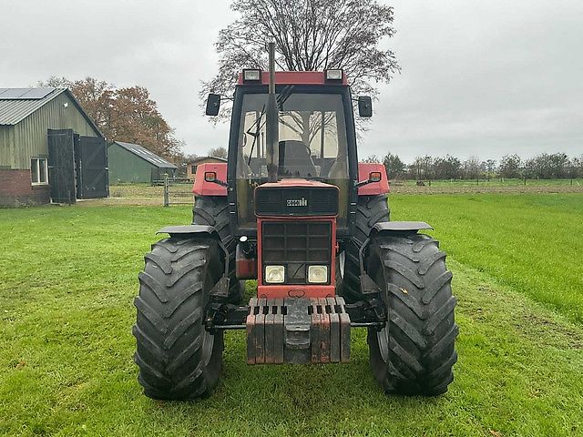 Case international 1056XL