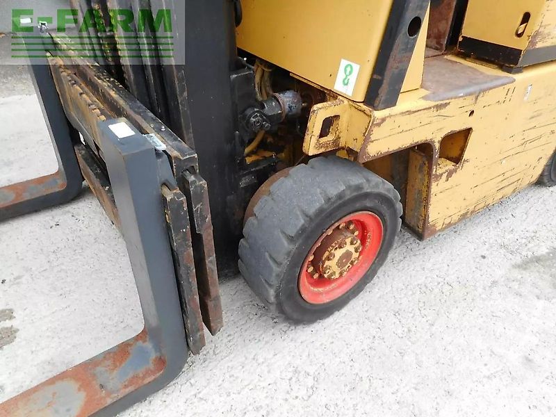 Caterpillar v35d mit triplexfreihubmast + seitenschieber