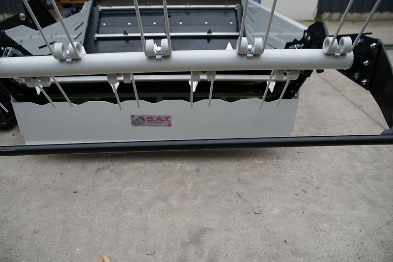 SAT Aktion-Rundballenabroller-NEU