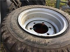 Vredestein 10.0/75-15.3 m. 6 huls fælg