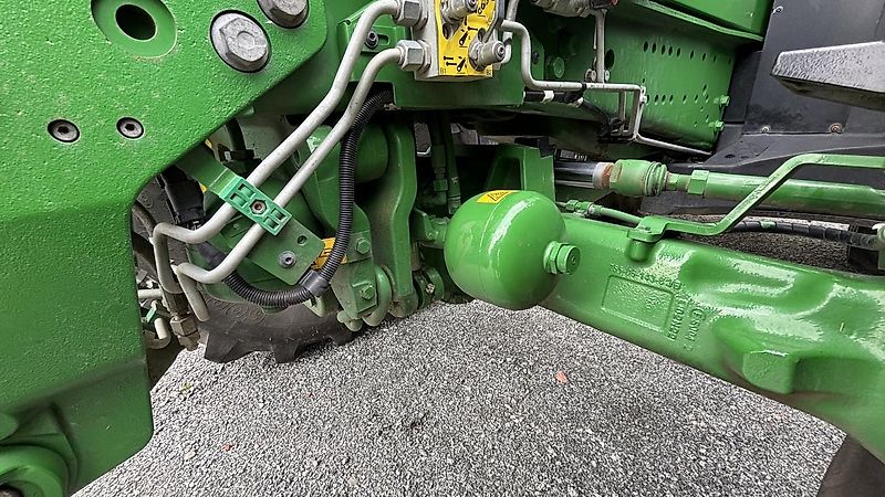 John Deere 6R195