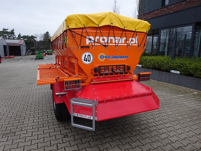 Pronar Salz- Sandstreuer T 132, ca. 4 m³, NEU