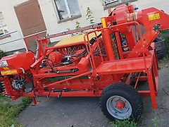 Lisicki Mähdrescher/ Vollerntemaschine/ Harvester/ Kombajn połówkowy do porzeczek/Segador