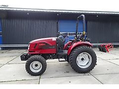 Knegt Compacttrekker DEMO Weinig uren! 404G2