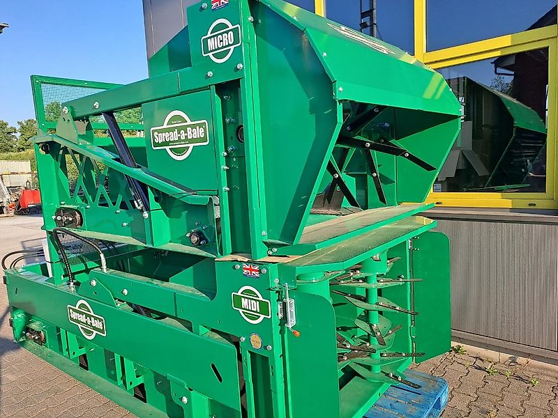 Spread-a-Bale MICRO