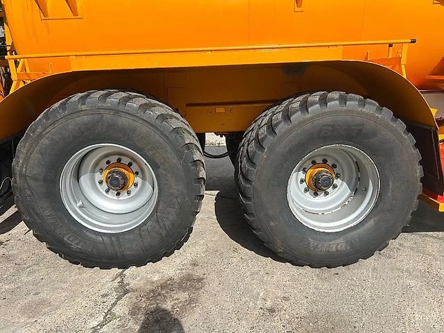 Veenhuis THDG 13500 13.5 m3 Hondegang tandem