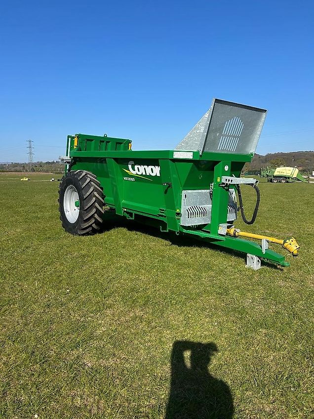 Conor NEW MX12000 Rear Discharge Muck Spreader
