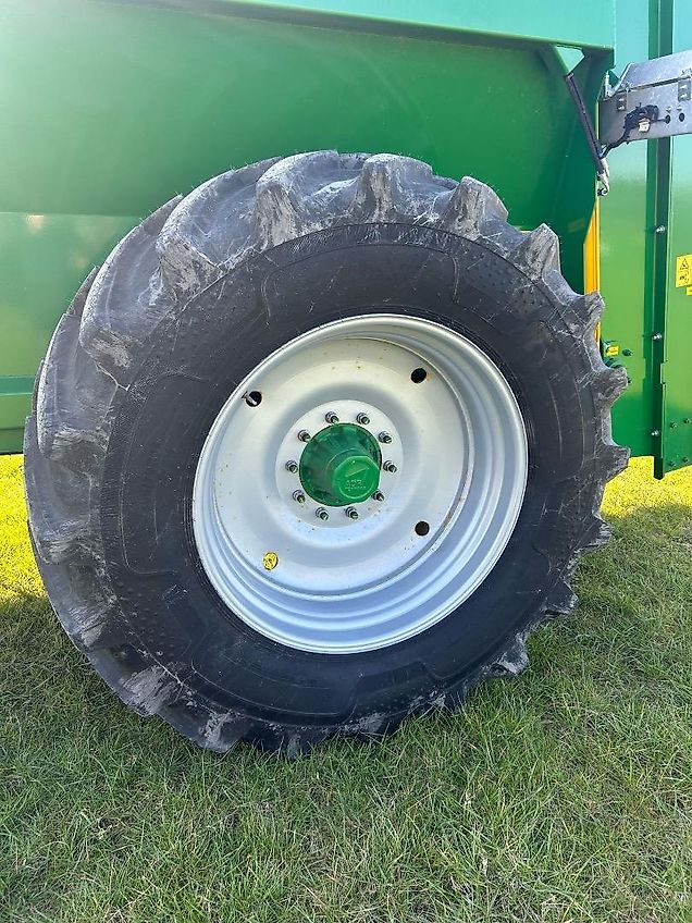 Conor NEW MX12000 Rear Discharge Muck Spreader