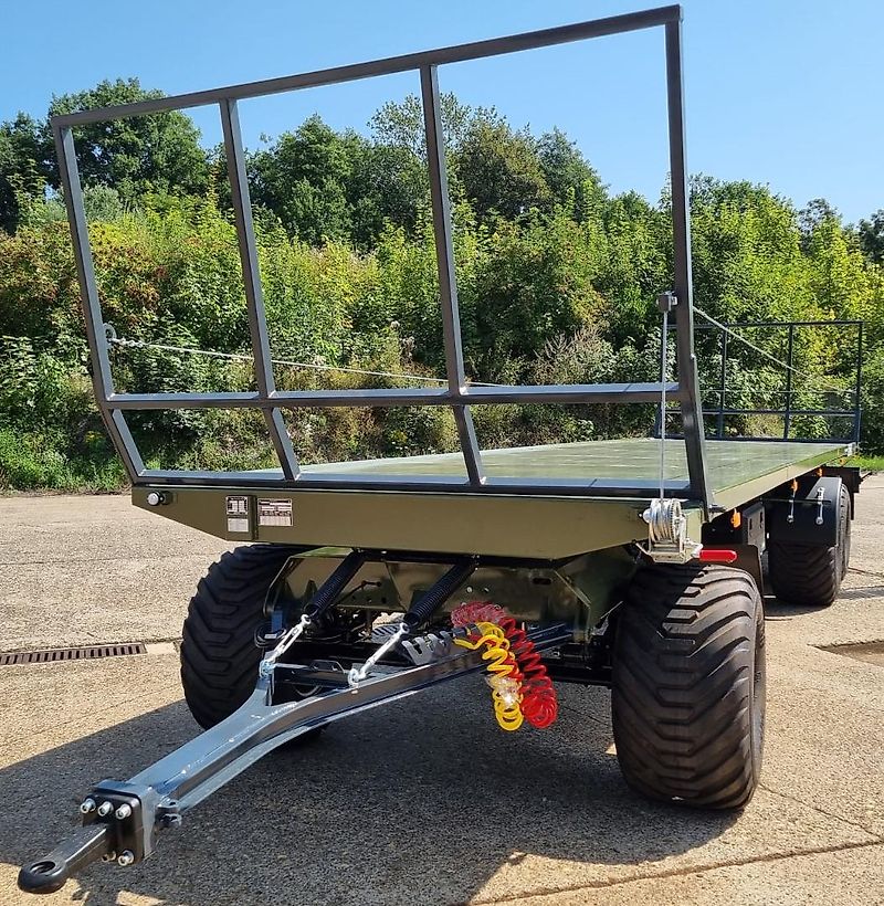 Kobzarenko 3-Achs Ballenwagen Typ PP-10,7-3 Plattformlänge 9.610 mm (ausziebar auf 10.700)