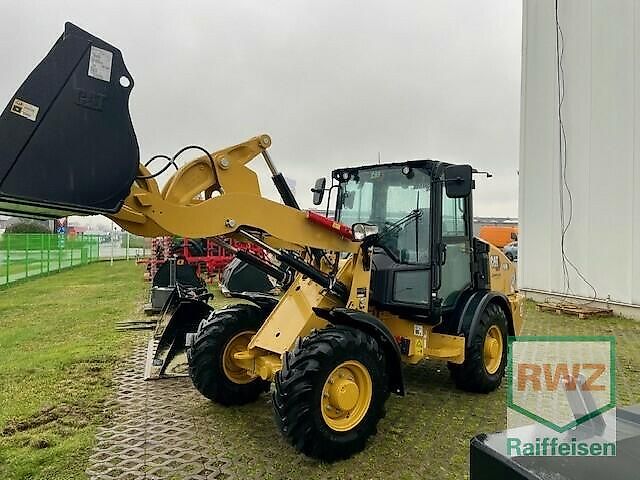 Caterpillar 906 Radlader